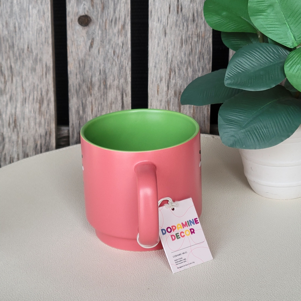 Quirky Simple Line Art Face Pink Mug with Green Interior by Dopamine Decor - Picture 4 of 4